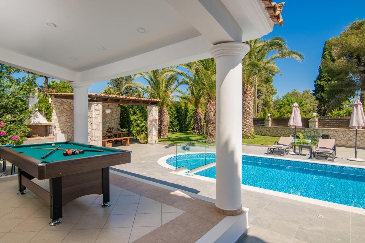 Luxury Villa Vanato & Pool Koukounariá Exterior photo