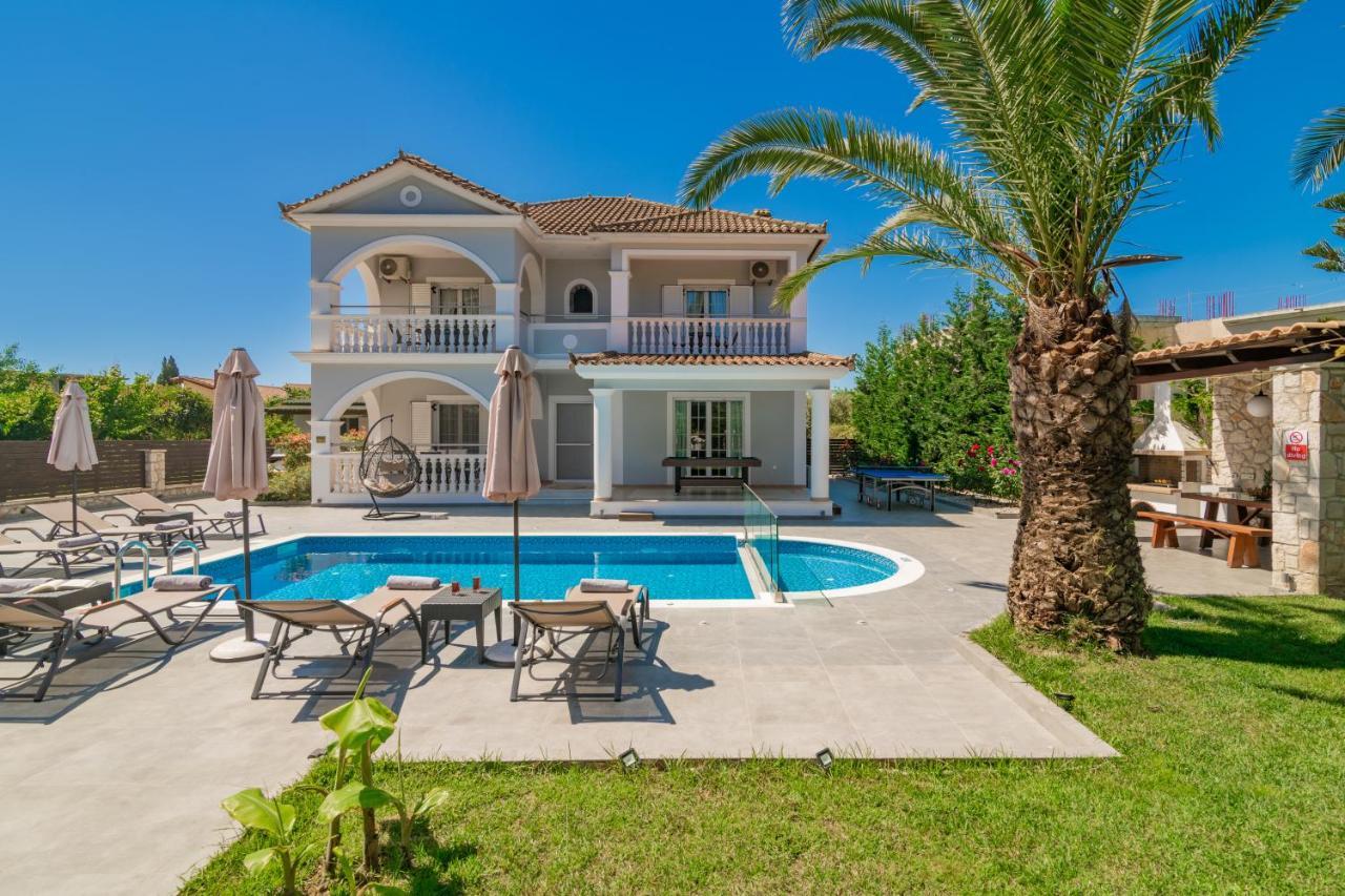 Luxury Villa Vanato & Pool Koukounariá Exterior photo