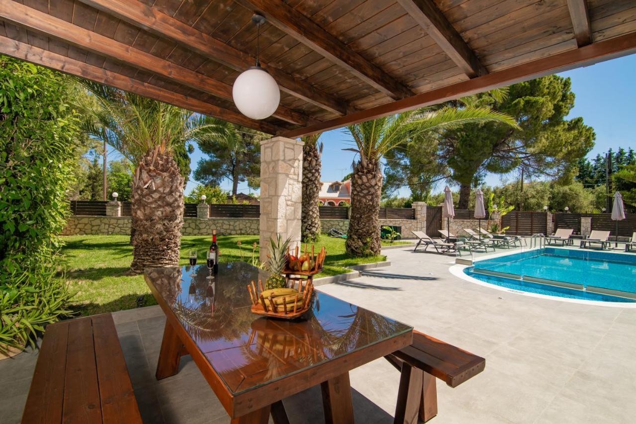 Luxury Villa Vanato & Pool Koukounariá Exterior photo