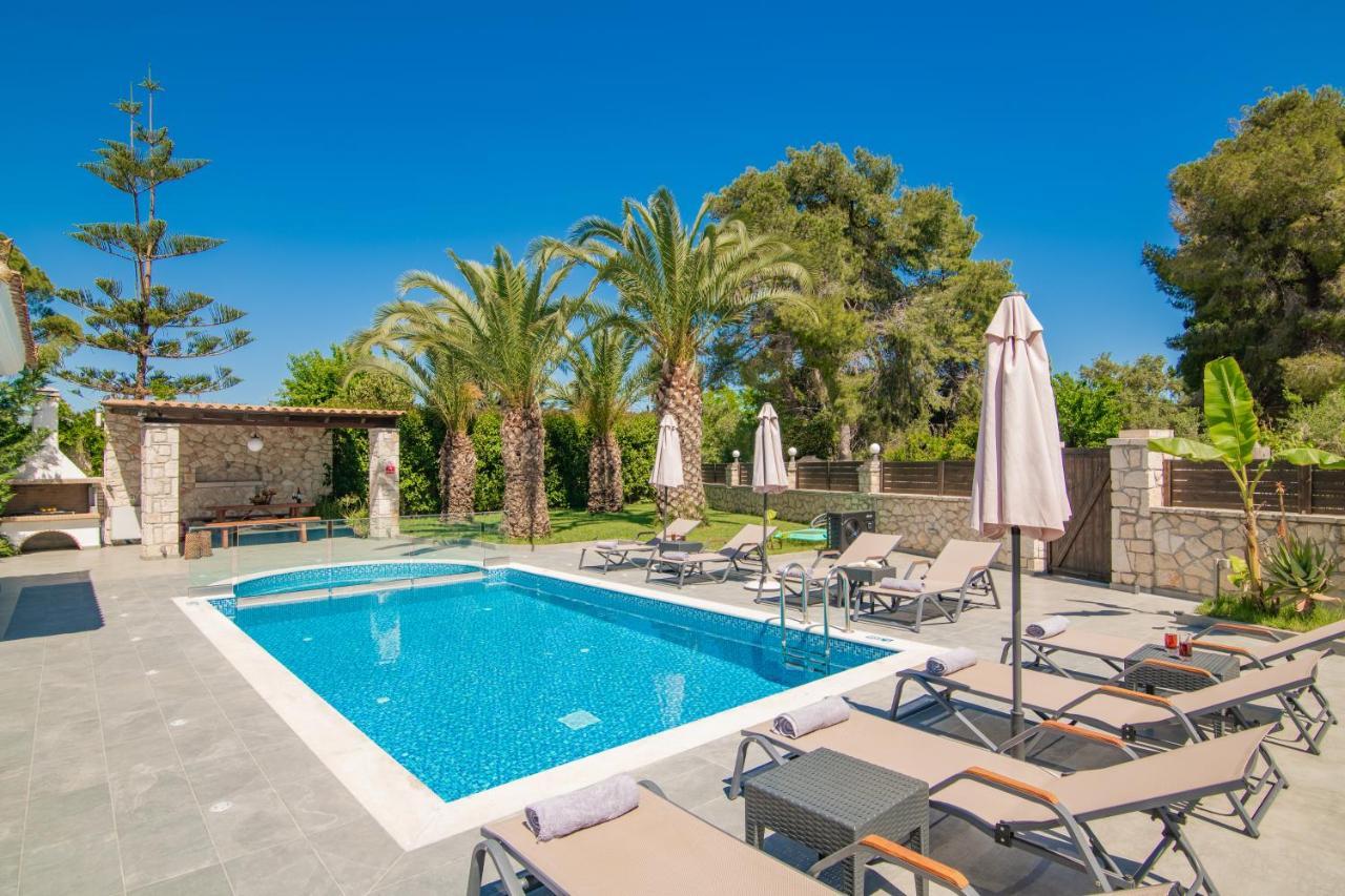 Luxury Villa Vanato & Pool Koukounariá Exterior photo