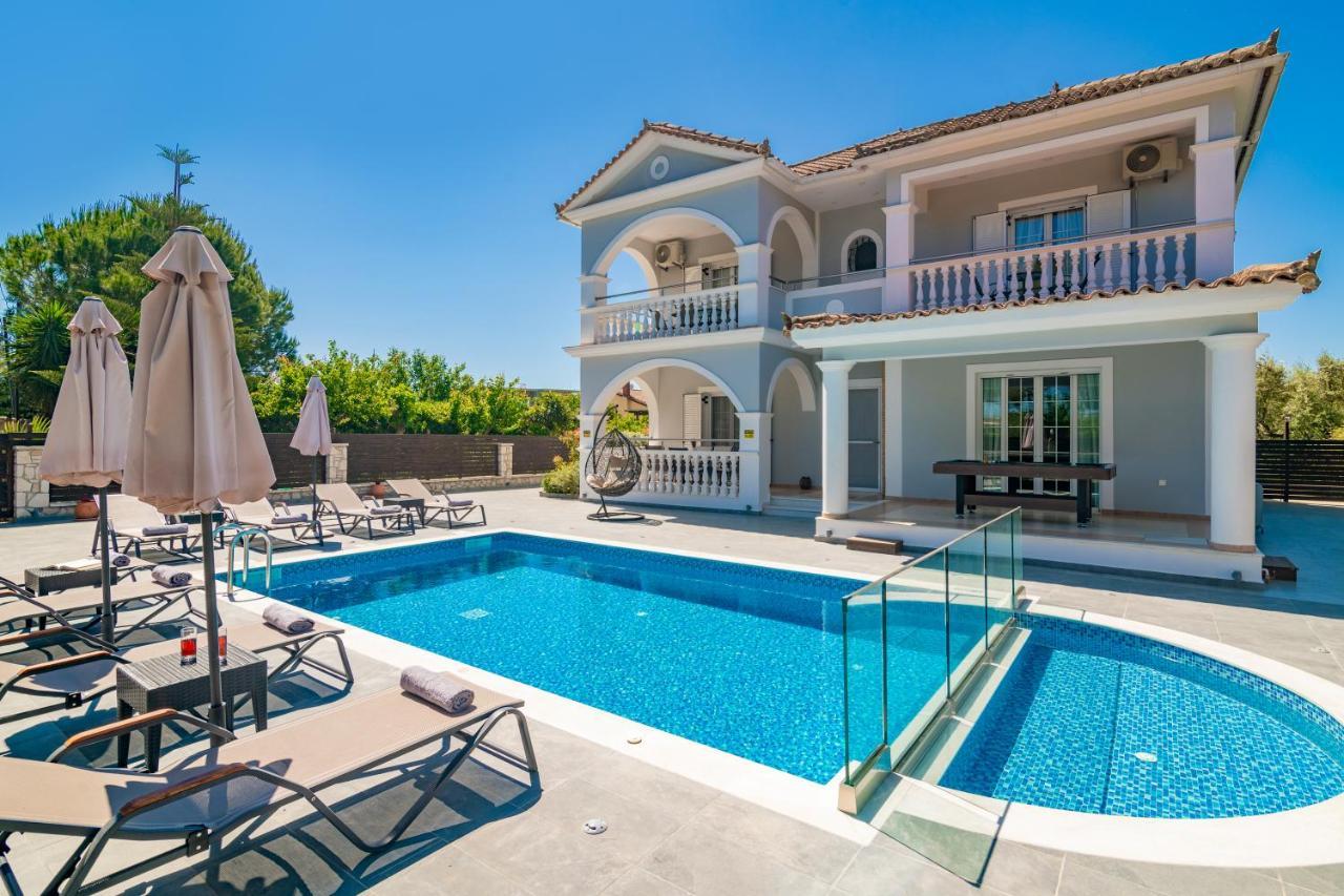 Luxury Villa Vanato & Pool Koukounariá Exterior photo