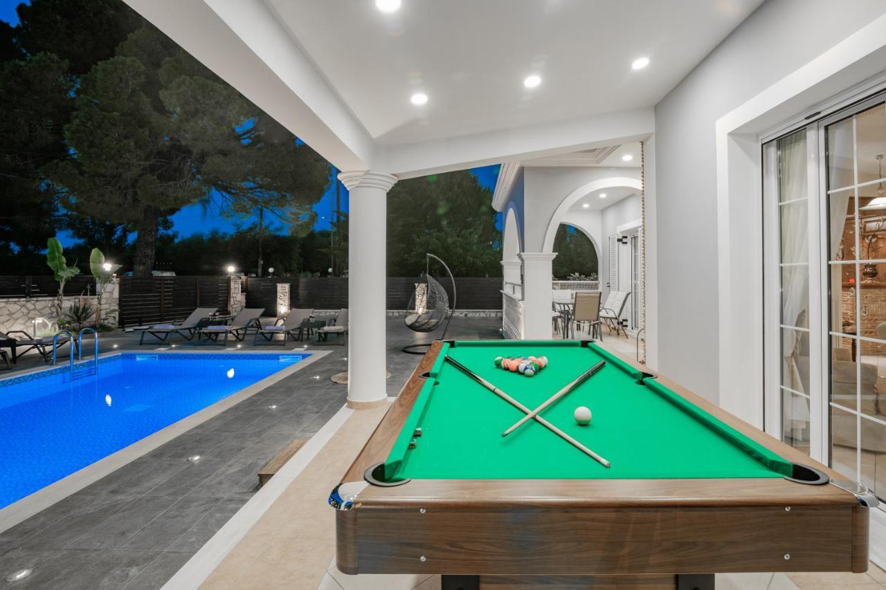 Luxury Villa Vanato & Pool Koukounariá Exterior photo