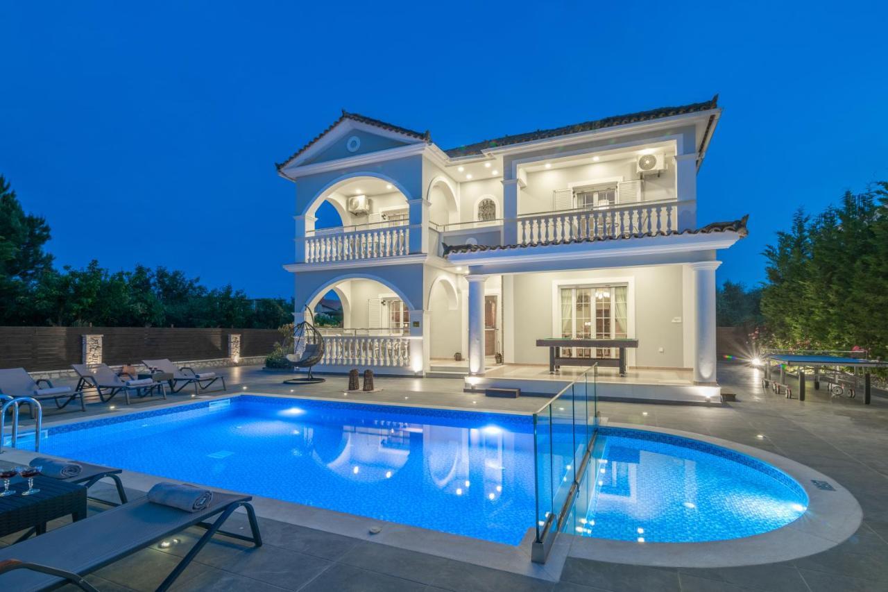 Luxury Villa Vanato & Pool Koukounariá Exterior photo